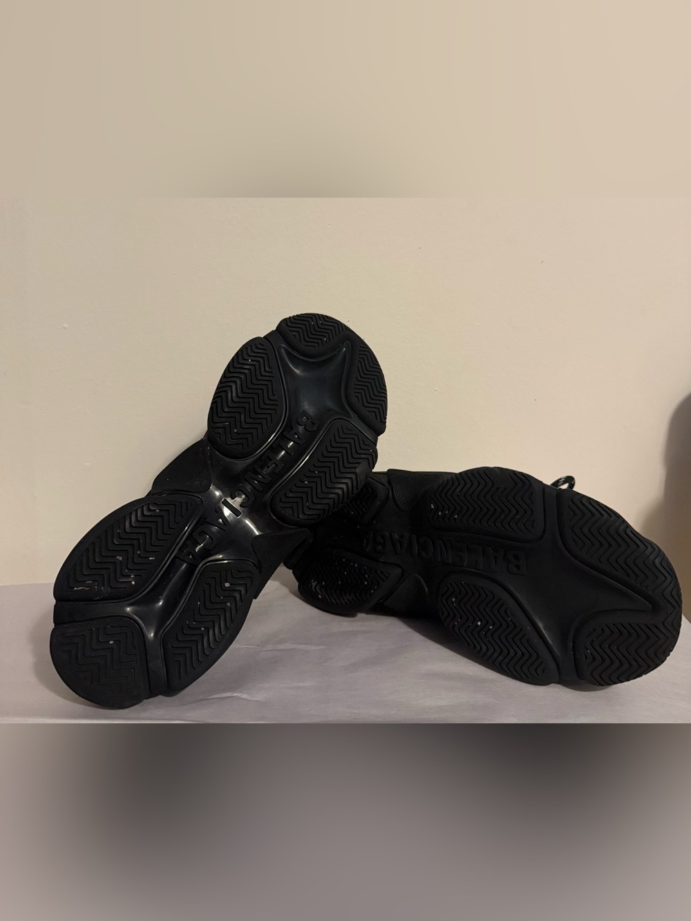 Balenciaga Black Triple S Style Chunky Sneakers Size FR/EUR 39 $1,190 - Picture 5 of 13